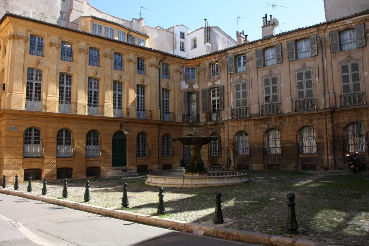Logis Au Milieu Des Pins Holiday home *