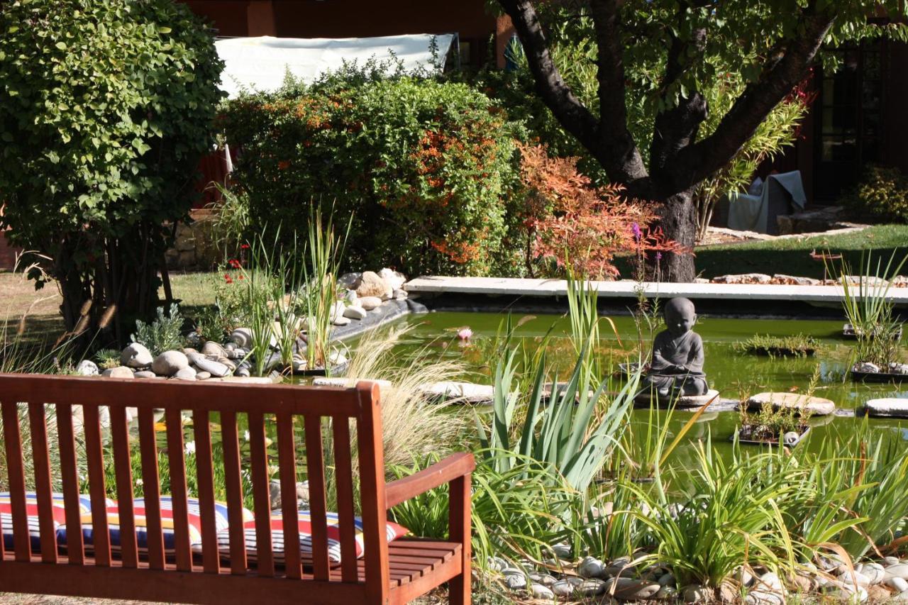 Holiday home Logis Au Milieu Des Pins Le Puy-Sainte-Reparade